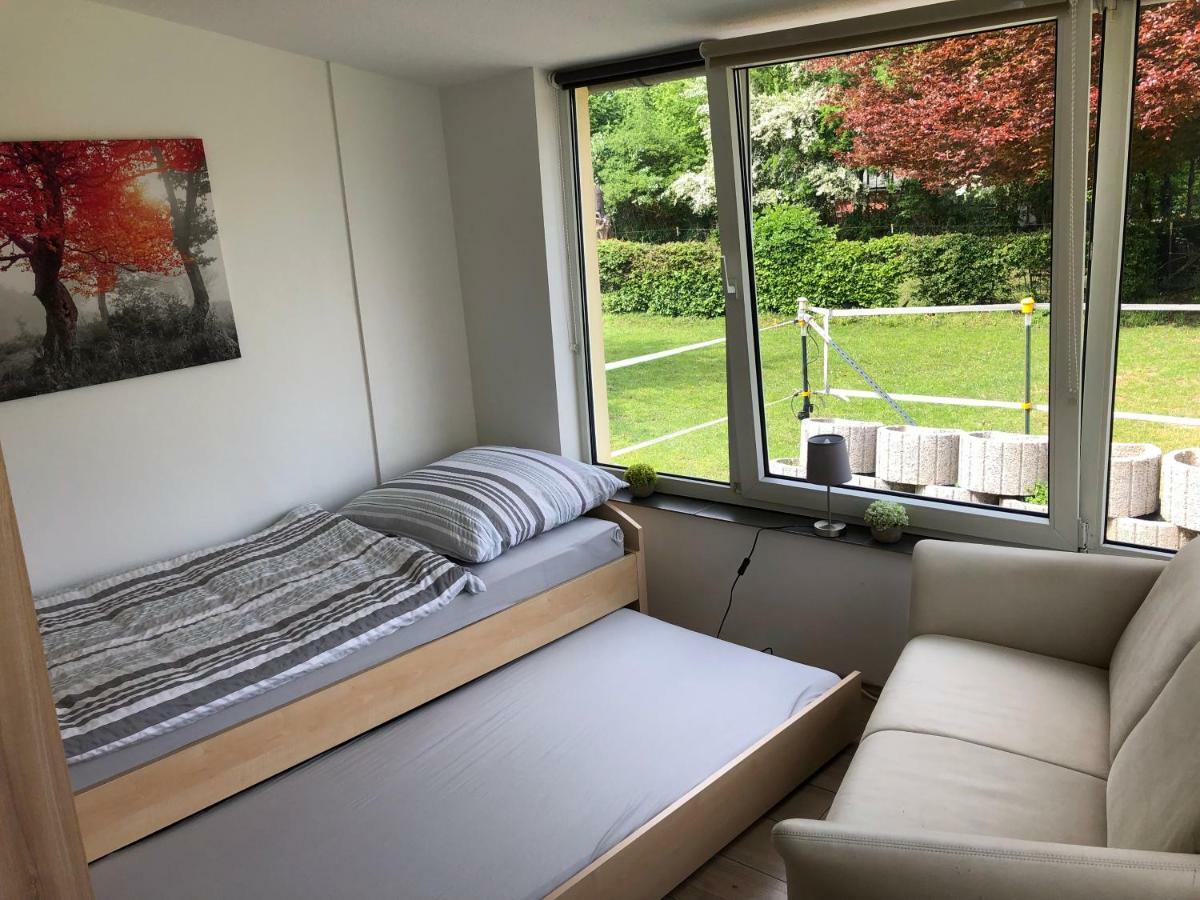 Ruhiges Apartment Mit Blick In Den Garten ألسدورف المظهر الخارجي الصورة
